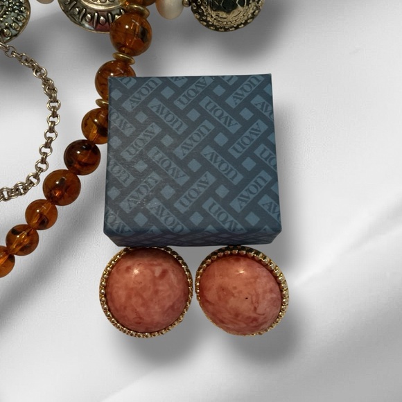 Vintage Avon Jewelry Bundle - Picture 14 of 16